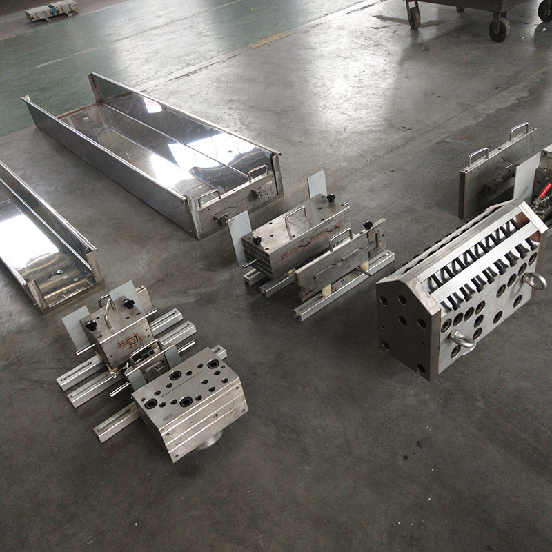 內(nèi)外壓力平衡補(bǔ)償器二