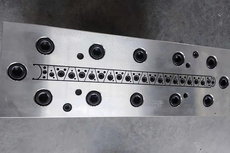 無(wú)約束補(bǔ)償器六